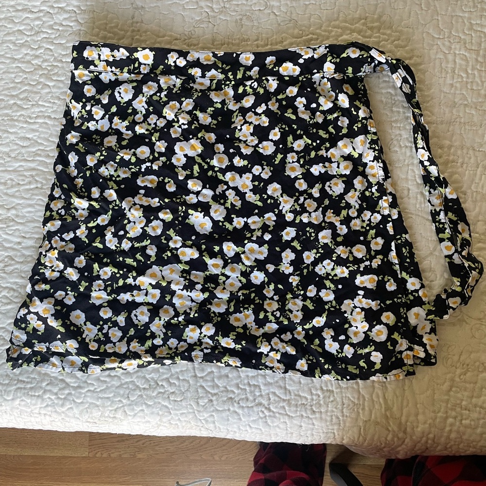 Abound Black Floral Mini Skirt